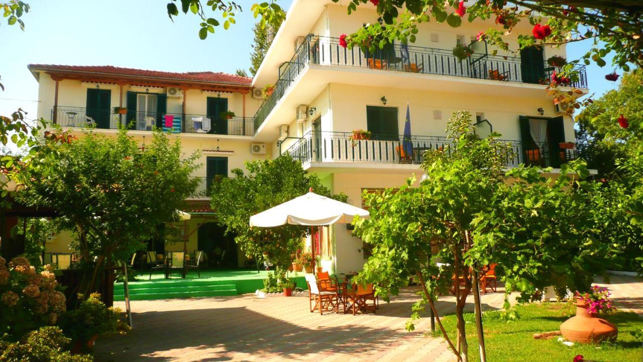 Des Roses Hotel Platanias  Exteriér fotografie